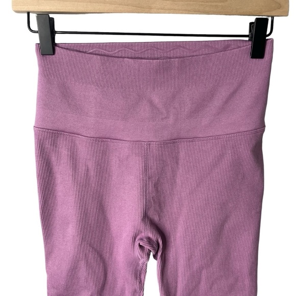 Spiritual Gangster Love Sculpt 7/8 Ruffle Legging Ribbed Amethyst Size XS Small - Picture 5 of 9